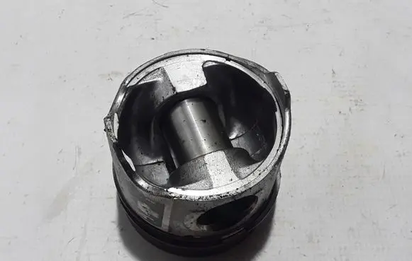 Renault Scenic II - Grand scenic II Piston with connecting rod 7701474884