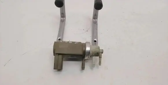 Audi A6 S6 C5 4B Turbo solenoid valve 059906627C 72290321 02T243