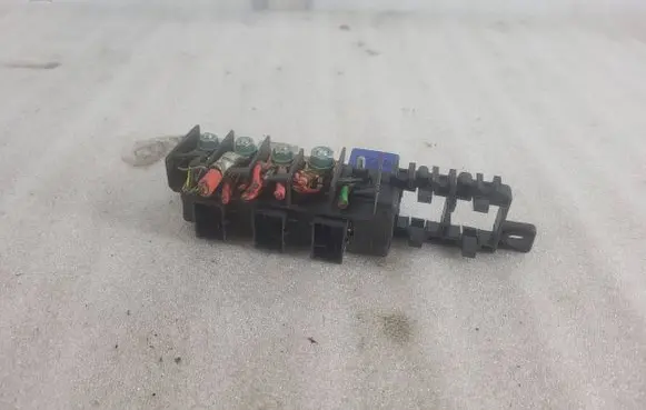Audi A6 S6 C5 4B Fuse box set 8L0941822A 896083000