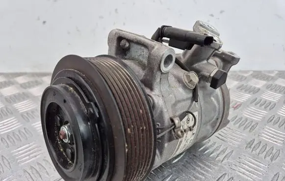 Mercedes-Benz C W205 Air conditioning (A/C) compressor (pump) A0008300202 02935710863