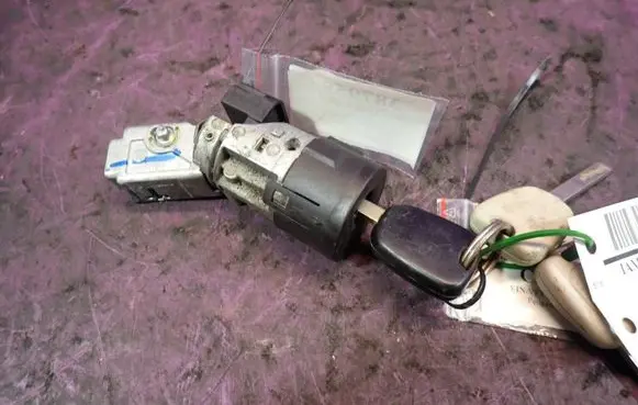 Peugeot Partner Ignition lock 