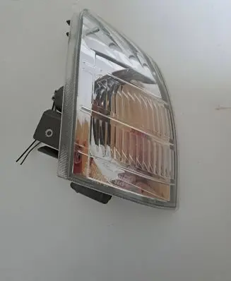 Nissan X-Trail T30 Front indicator light 3443
