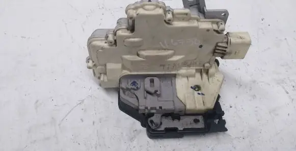 Audi Q7 4L Rear door lock 3C4839016C