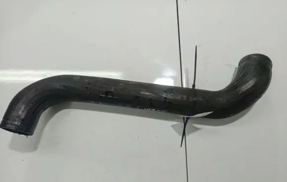 Ford Galaxy Intercooler hose/pipe 