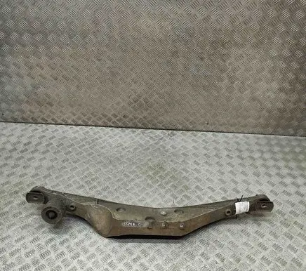 BMW X1 F48 F49 Rear differential/diff mount bracket 6858474