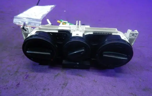 Volkswagen Polo III 6N 6N2 6NF Interior fan control switch 1J0819045F
