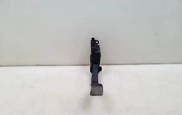 Audi A4 S4 B8 8K Accelerator throttle pedal 8K1723523A