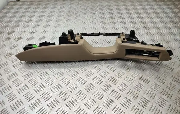 Mercedes-Benz E W212 Armrest 