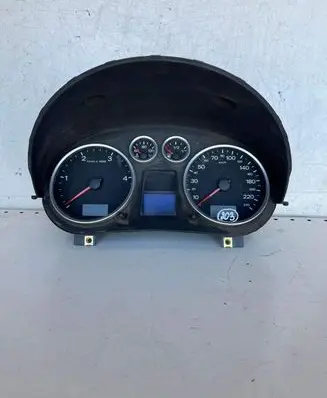 Audi A2 Speedometer (instrument cluster) 389032