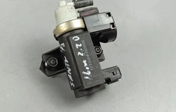 Hyundai Santa Fe Other engine bay part 13T044A0086