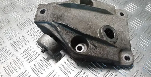 BMW 7 F01 F02 F03 F04 Engine mounting bracket 6777623