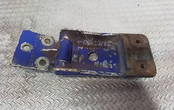 Volkswagen II LT Rear door upper hinge 9017400737LUS 9017400737