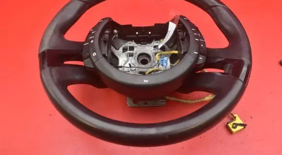 Citroen C4 Grand Picasso Steering wheel 6096636