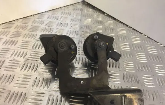 Audi A6 S6 C6 4F Horn signal 4F0951221 9153