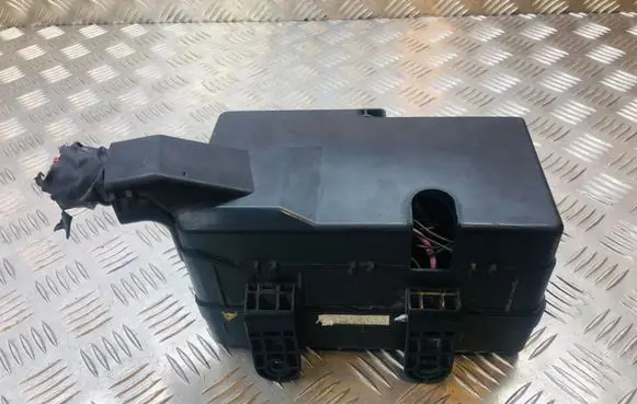 Hyundai Terracan Fuse box set