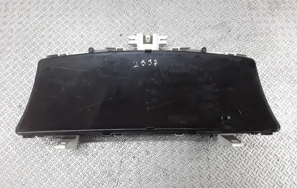 Toyota Corolla Verso E121 Speedometer (instrument cluster) 8380013150