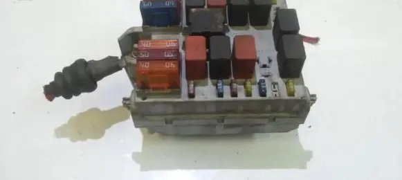 Alfa Romeo 147 Fuse box set 46558760