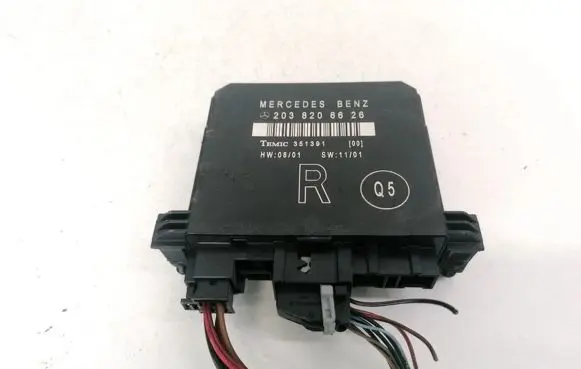 Mercedes-Benz C W203 Door control unit/module 2038206626 351391