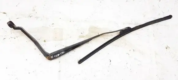 Nissan Almera N16 Front wiper blade arm