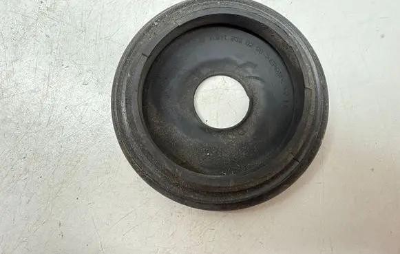 Mercedes-Benz E W211 Engine compartment rubber A2118320298