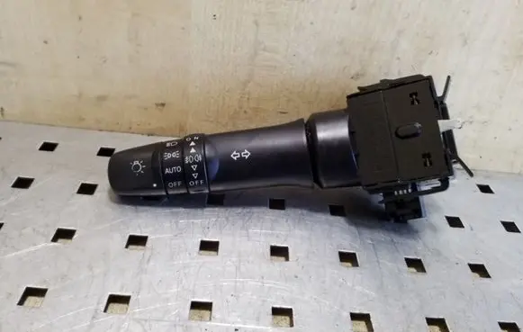 Mitsubishi Outlander Indicator stalk E380013