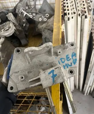 Fiat Idea Engine mounting bracket 55189875