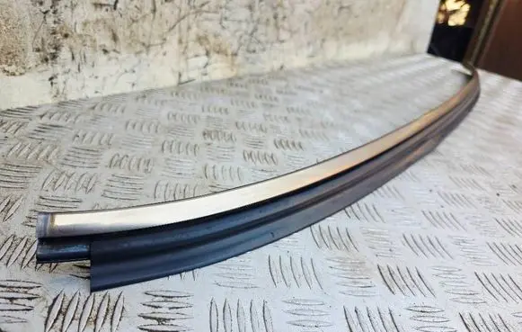 Mercedes-Benz CL C140 Rear glass trim 