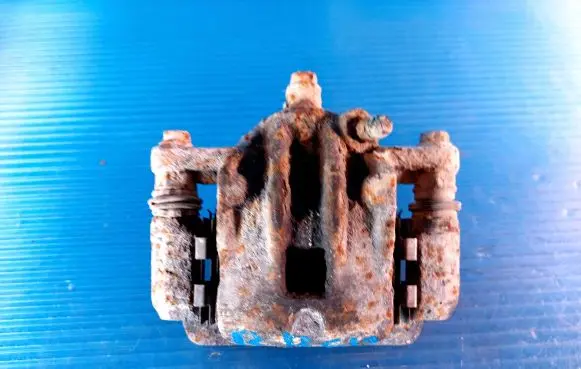 Hyundai Getz Rear brake caliper 583001C800