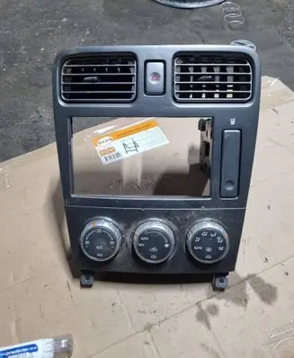 Subaru Forester SG Climate control unit