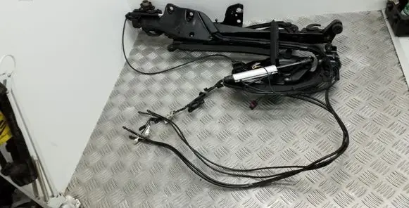 Volkswagen Eos Convertible roof hinge 1Q0825350D