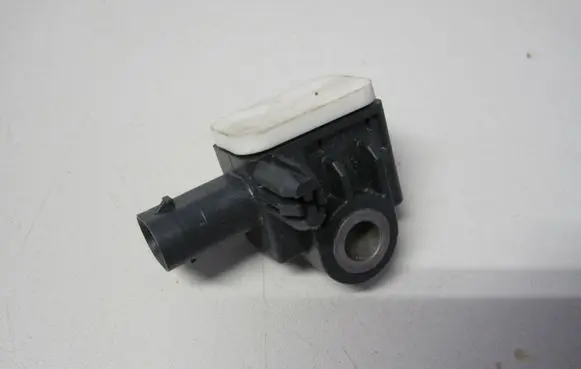 Mercedes-Benz ML W166 Airbag deployment crash/impact sensor A1668210151