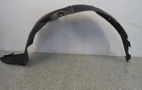 KIA Carens II Front arch CARENSIIINADKOLEVL