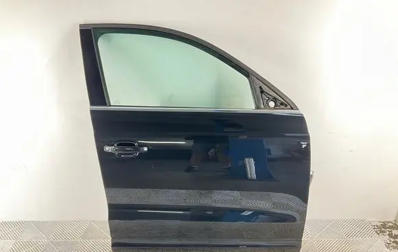 Audi Q3 8U Front door 8U0831312C