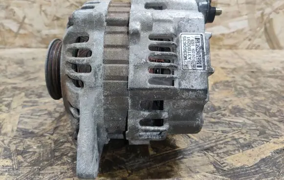 Mitsubishi Pajero Pinin Generator/alternator MD360635