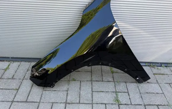 BMW X1 U11 Fender 7700143