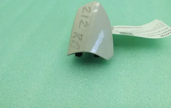 Mercedes-Benz E W212 Loading door cover/cap A2047600420