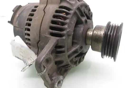 Audi 80 90 S2 B4 Generator/alternator 050903015B 0123335001
