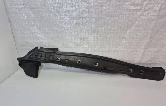 Skoda Superb B8 (3V) Fender end trim 3V0821112B