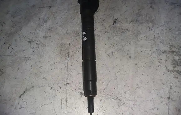 Fuel injector