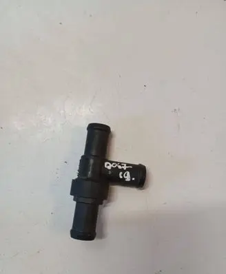 Volvo XC90 Engine coolant pipe/hose 31368185