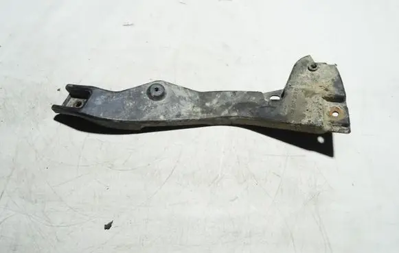 Audi A4 S4 B7 8E 8H Front bumper mounting bracket 8E0807203B
