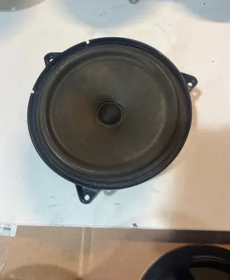 Audi A6 Allroad C5 Front door speaker 8637611333