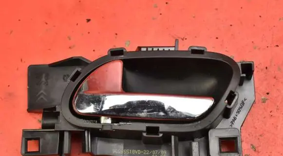 Peugeot 207 CC Front door interior handle 96555518VD