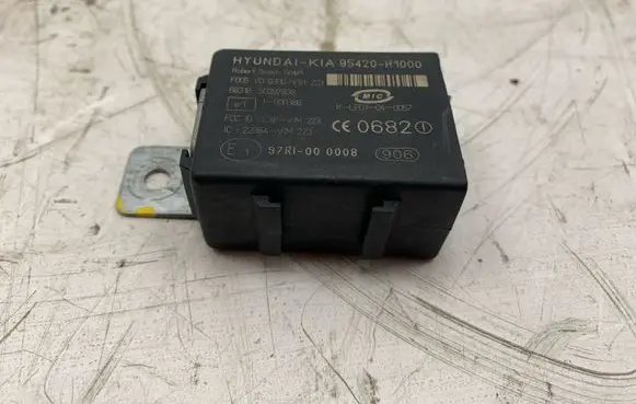 Hyundai Tucson JM Immobilizer control unit/module 95420H1000 97RI000008 50297838