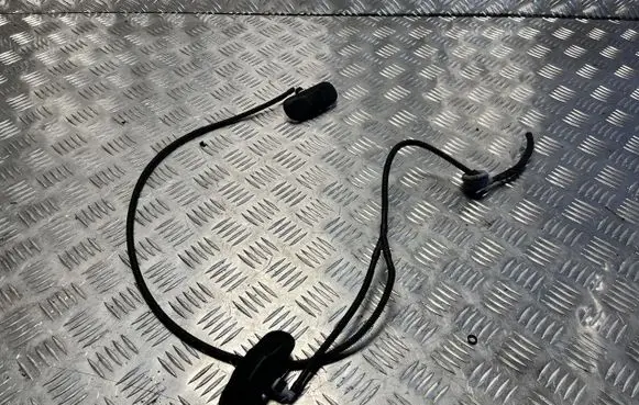 Volkswagen Polo VI Windshield washer spray nozzle VW23874