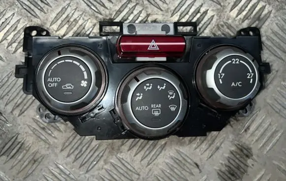 Subaru Forester SH Climate control unit 72311SC060 T1007170D