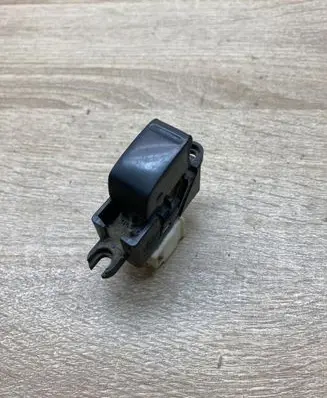 Nissan Primera Electric window control switch NISSANWINDOWSWITCH