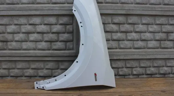 Audi SQ2 GA Fender 81A821105