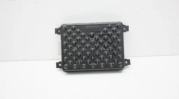 Porsche Cayenne (92A) Sound amplifier 3060070021 13079131
