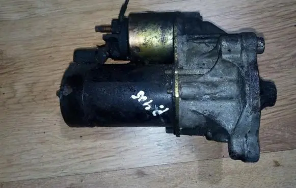 Peugeot 406 Starter motor